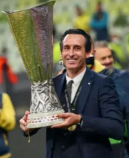 阿森纳4 - 1维拉赛后：埃梅里提前离场未握手事件的多维度审